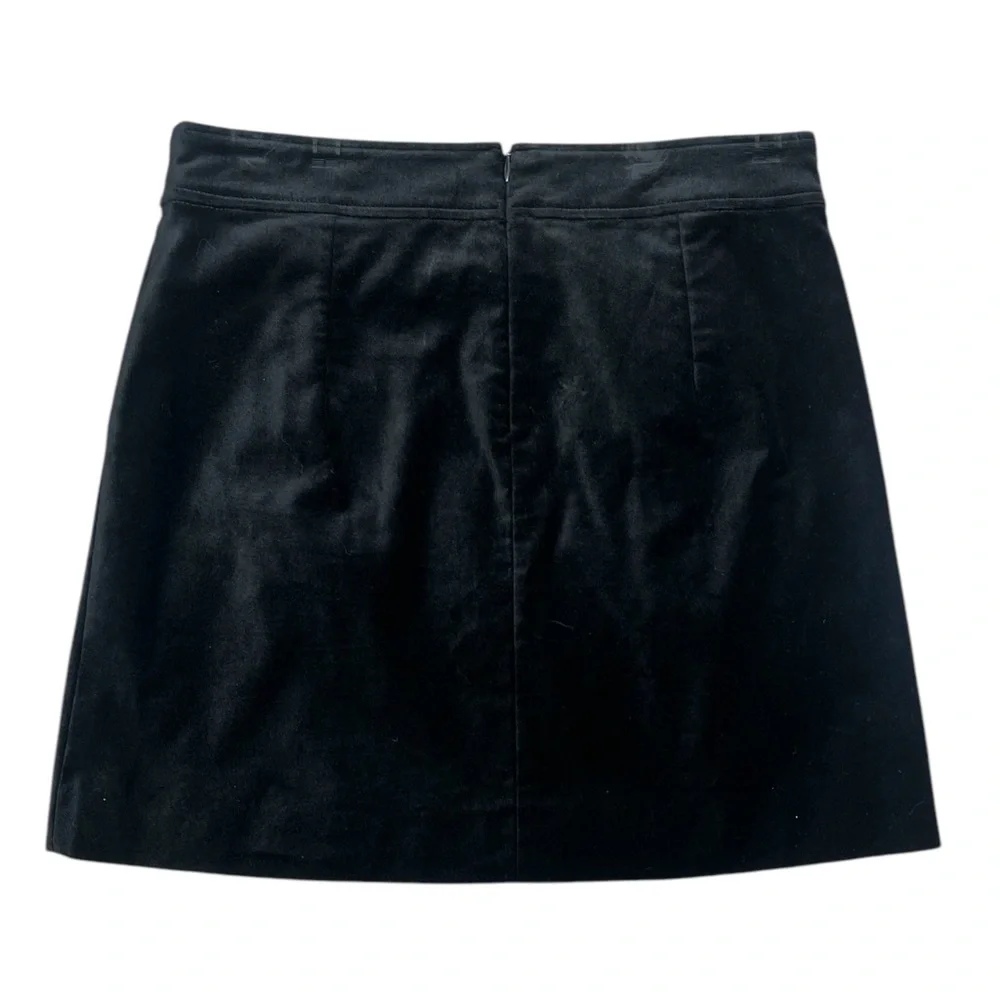 Veronica Beard Ording Crystal Button Black Velvet Miniskirt Size 6 - Picture 6 of 11